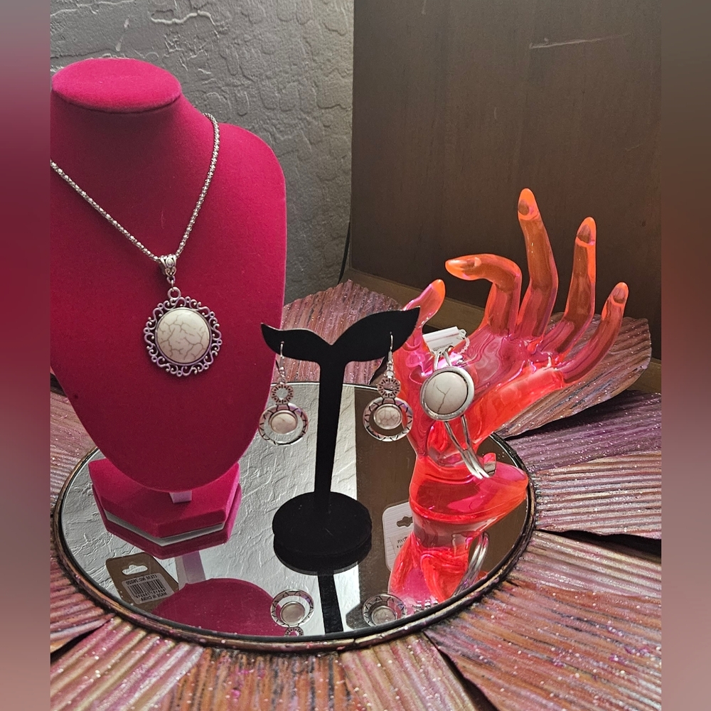 Semi precious turquoise stone Jewellery Set, earrings, bracelet, necklace